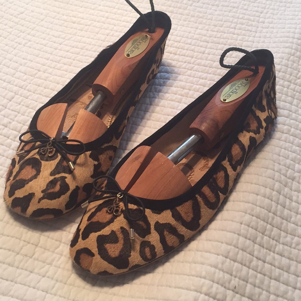 Leopard flats